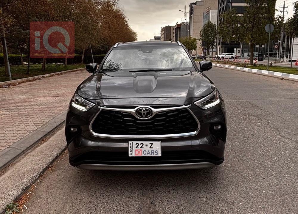 تۆیۆتا هایلاندەر